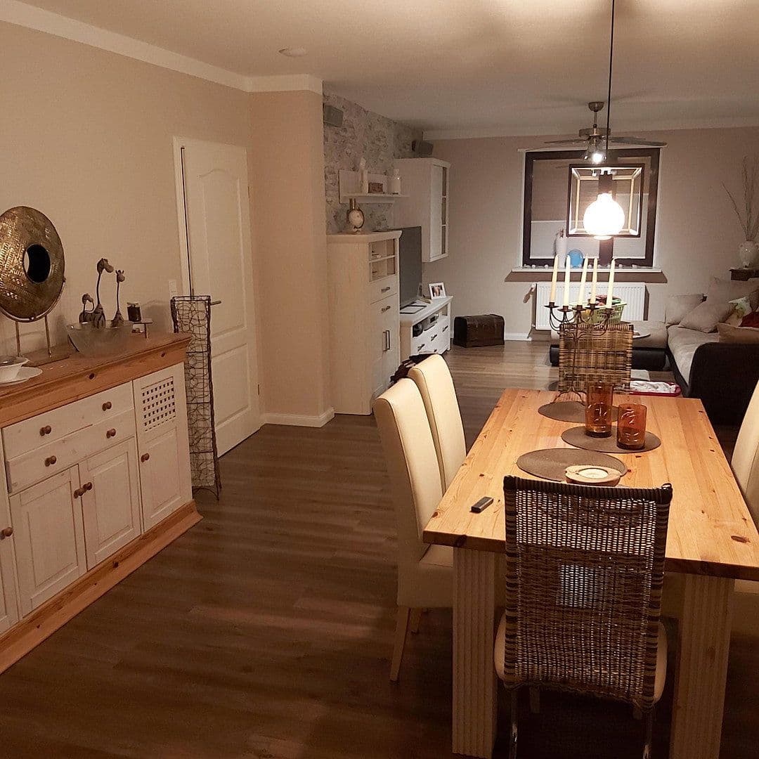 Predaj domu 268 m², pozemek 688 m², Kirkel, Sársko Predaj domu 268 m², pozemek 688 m², Kirkel, Sársko