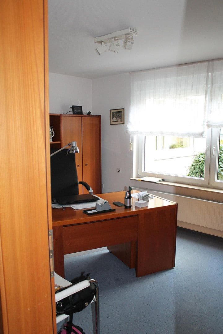 Predaj domu 410 m², pozemek 920 m², Crailsheim, Bádensko-Wurttembersko Predaj domu 410 m², pozemek 920 m², Crailsheim, Bádensko-Wurttembersko