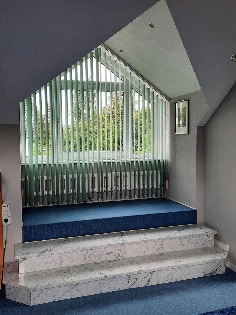 Predaj domu 410 m², pozemek 920 m², Crailsheim, Bádensko-Wurttembersko Predaj domu 410 m², pozemek 920 m², Crailsheim, Bádensko-Wurttembersko