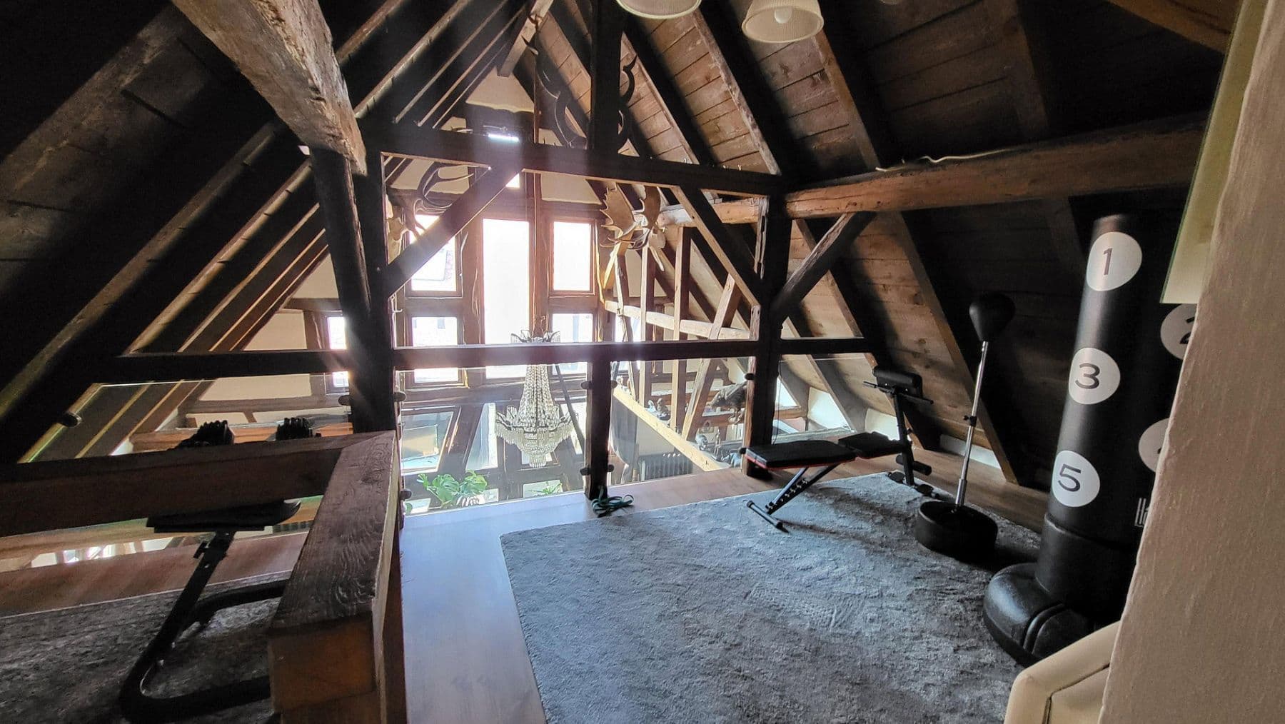 Predaj domu 280 m², pozemek 379 m², Rodenbach, Hesensko Predaj domu 280 m², pozemek 379 m², Rodenbach, Hesensko