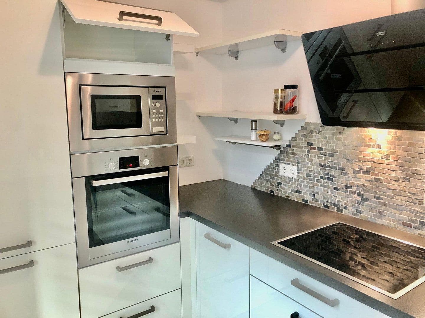 Predaj bytu 3-izbový 80 m², Zur Kalbacher Höhe 17, Frankfurt am Main Riedberg, Hesensko Predaj bytu 3-izbový 80 m², Zur Kalbacher Höhe 17, Frankfurt am Main Riedberg, Hesensko