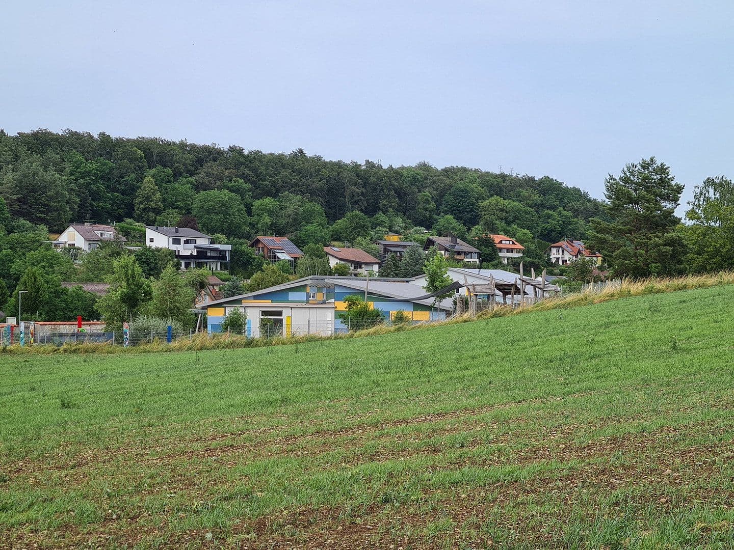 Predaj domu 330 m², pozemek 375 m², Paradiesweg 2, Aach, Bádensko-Wurttembersko Predaj domu 330 m², pozemek 375 m², Paradiesweg 2, Aach, Bádensko-Wurttembersko