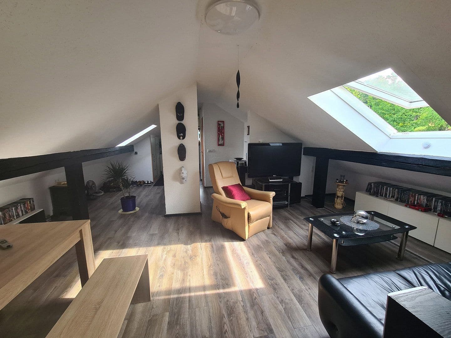 Predaj domu 330 m², pozemek 375 m², Paradiesweg 2, Aach, Bádensko-Wurttembersko Predaj domu 330 m², pozemek 375 m², Paradiesweg 2, Aach, Bádensko-Wurttembersko