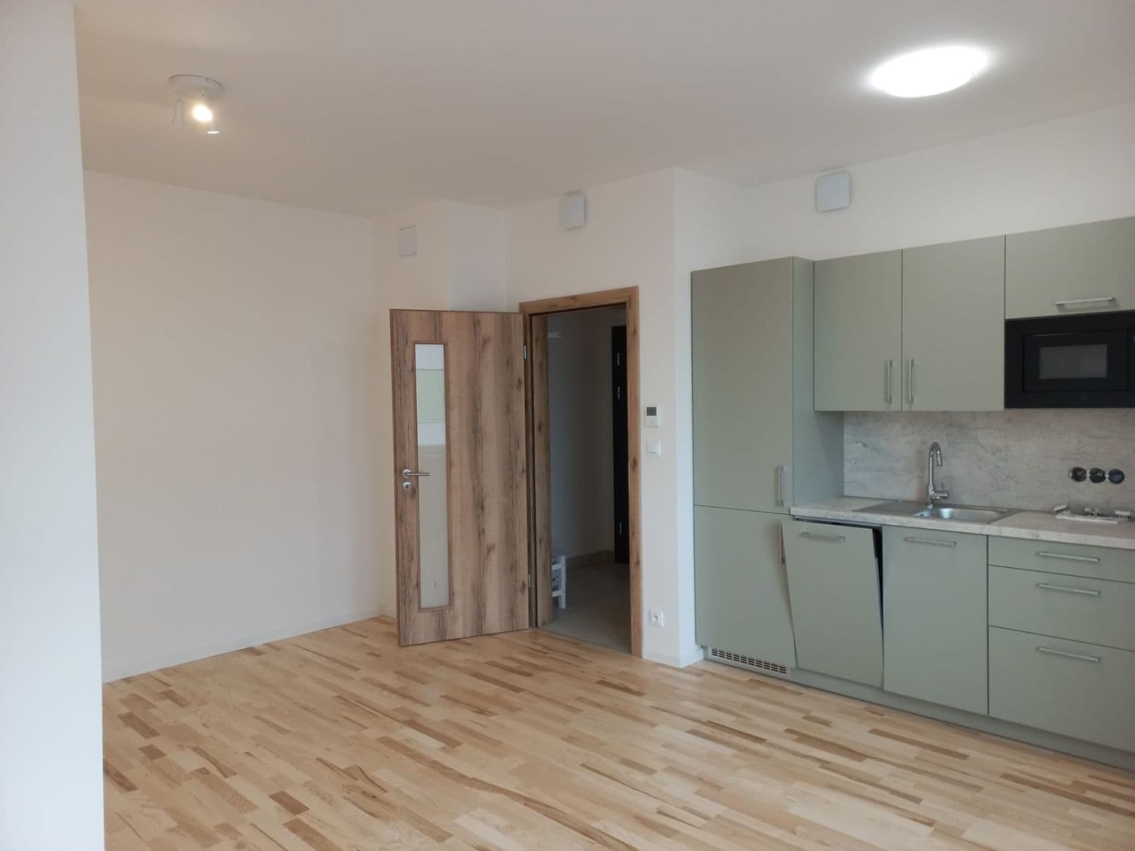 Prenájom bytu 1-izbový 32 m², Randova, Dobřichovice, Středočeský kraj Prenájom bytu 1-izbový 32 m², Randova, Dobřichovice, Středočeský kraj