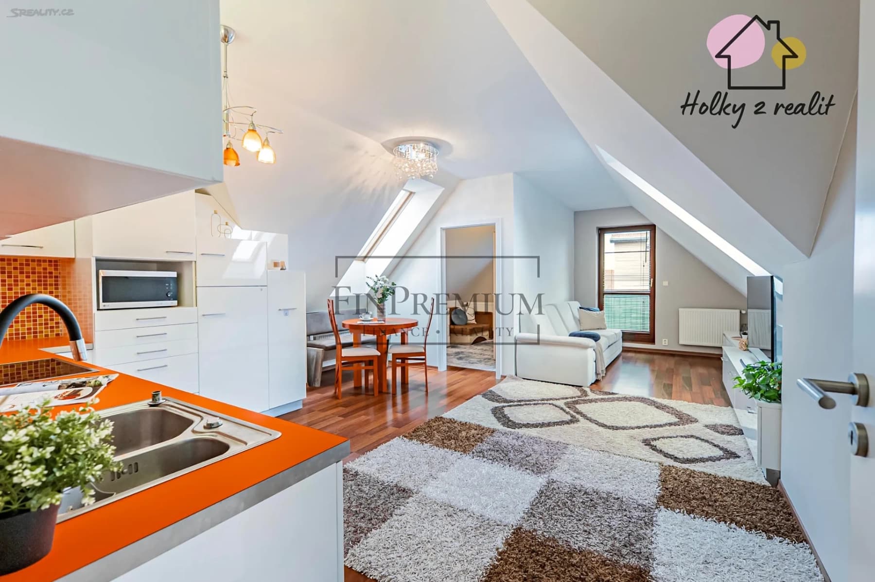 Predaj bytu 4-izbový 108 m², Lomená, Jesenice, Středočeský kraj Predaj bytu 4-izbový 108 m², Lomená, Jesenice, Středočeský kraj