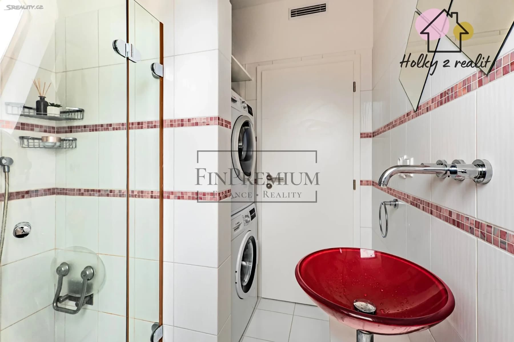 Predaj bytu 4-izbový 108 m², Lomená, Jesenice, Středočeský kraj Predaj bytu 4-izbový 108 m², Lomená, Jesenice, Středočeský kraj