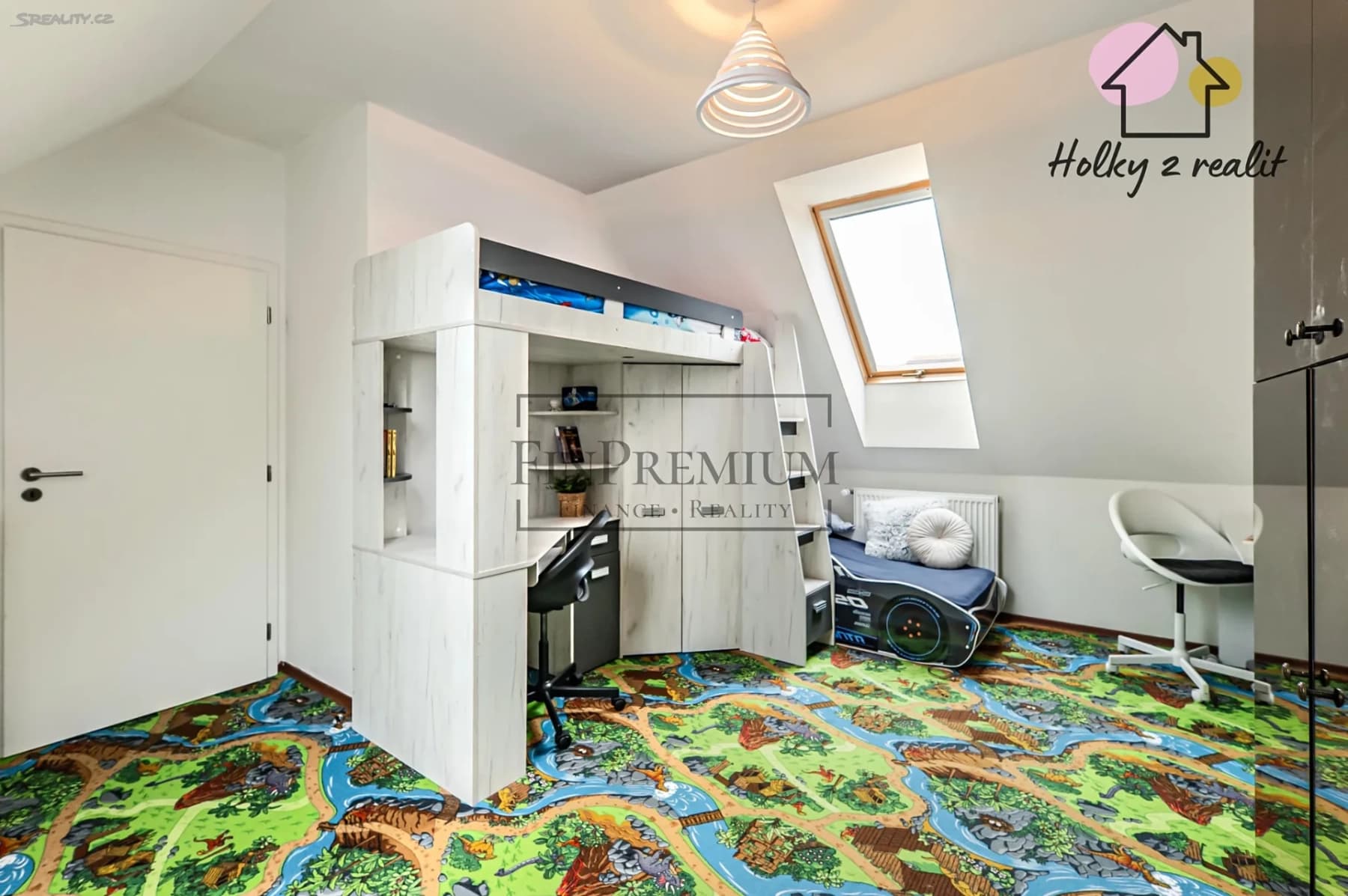 Predaj bytu 4-izbový 108 m², Lomená, Jesenice, Středočeský kraj Predaj bytu 4-izbový 108 m², Lomená, Jesenice, Středočeský kraj