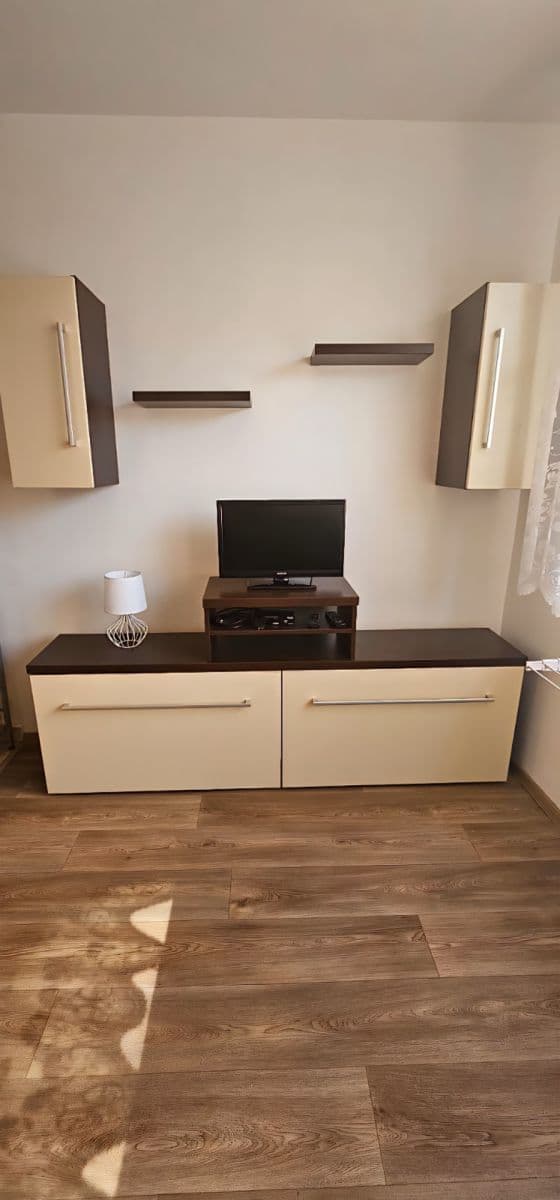 Prenájom bytu 1-izbový 20 m², Klatovská, Plzeň, Plzeňský kraj Prenájom bytu 1-izbový 20 m², Klatovská, Plzeň, Plzeňský kraj