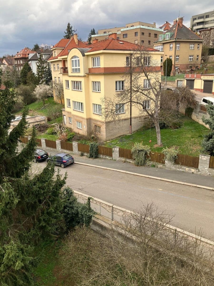 Prenájom bytu 1-izbový 55 m², Gabčíkova, Praha, Praha Prenájom bytu 1-izbový 55 m², Gabčíkova, Praha, Praha