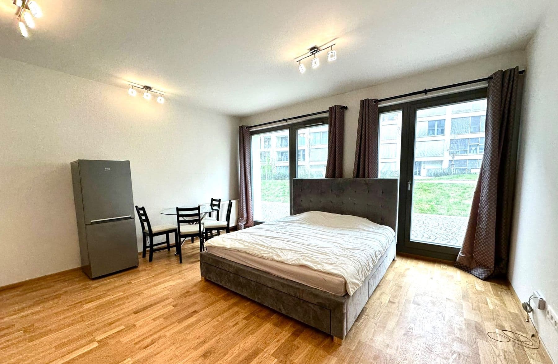 Prenájom bytu 1-izbový 37 m², Breitfeldova, Praha, Praha Prenájom bytu 1-izbový 37 m², Breitfeldova, Praha, Praha