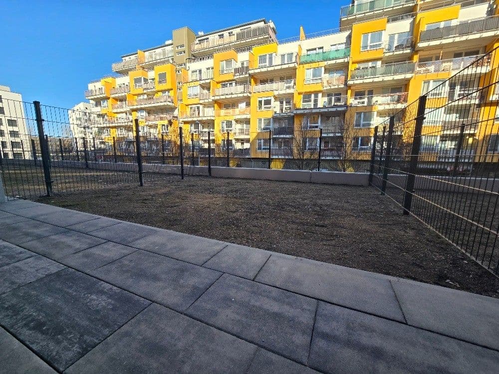 Prenájom bytu 1-izbový 35 m², Pod Harfou, Praha, Praha Prenájom bytu 1-izbový 35 m², Pod Harfou, Praha, Praha