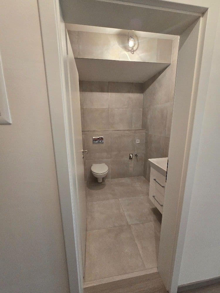 Prenájom bytu 1-izbový 35 m², Pod Harfou, Praha, Praha Prenájom bytu 1-izbový 35 m², Pod Harfou, Praha, Praha