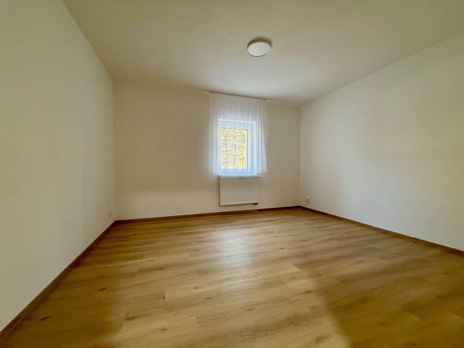 Prenájom bytu 2-izbový 53 m², Mochovská, Praha, Praha Prenájom bytu 2-izbový 53 m², Mochovská, Praha, Praha