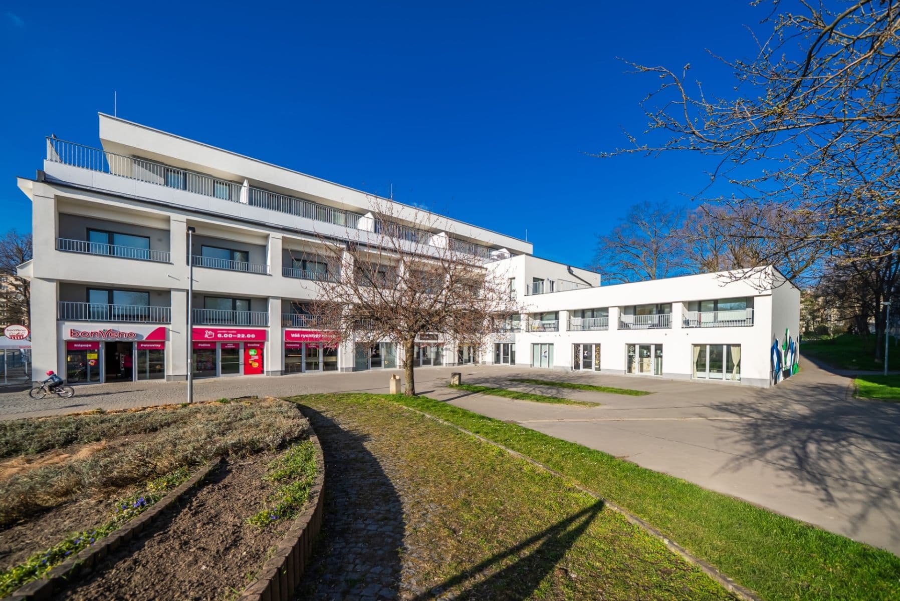 Prenájom bytu 1-izbový 34 m², Mochovská, Praha, Praha Prenájom bytu 1-izbový 34 m², Mochovská, Praha, Praha