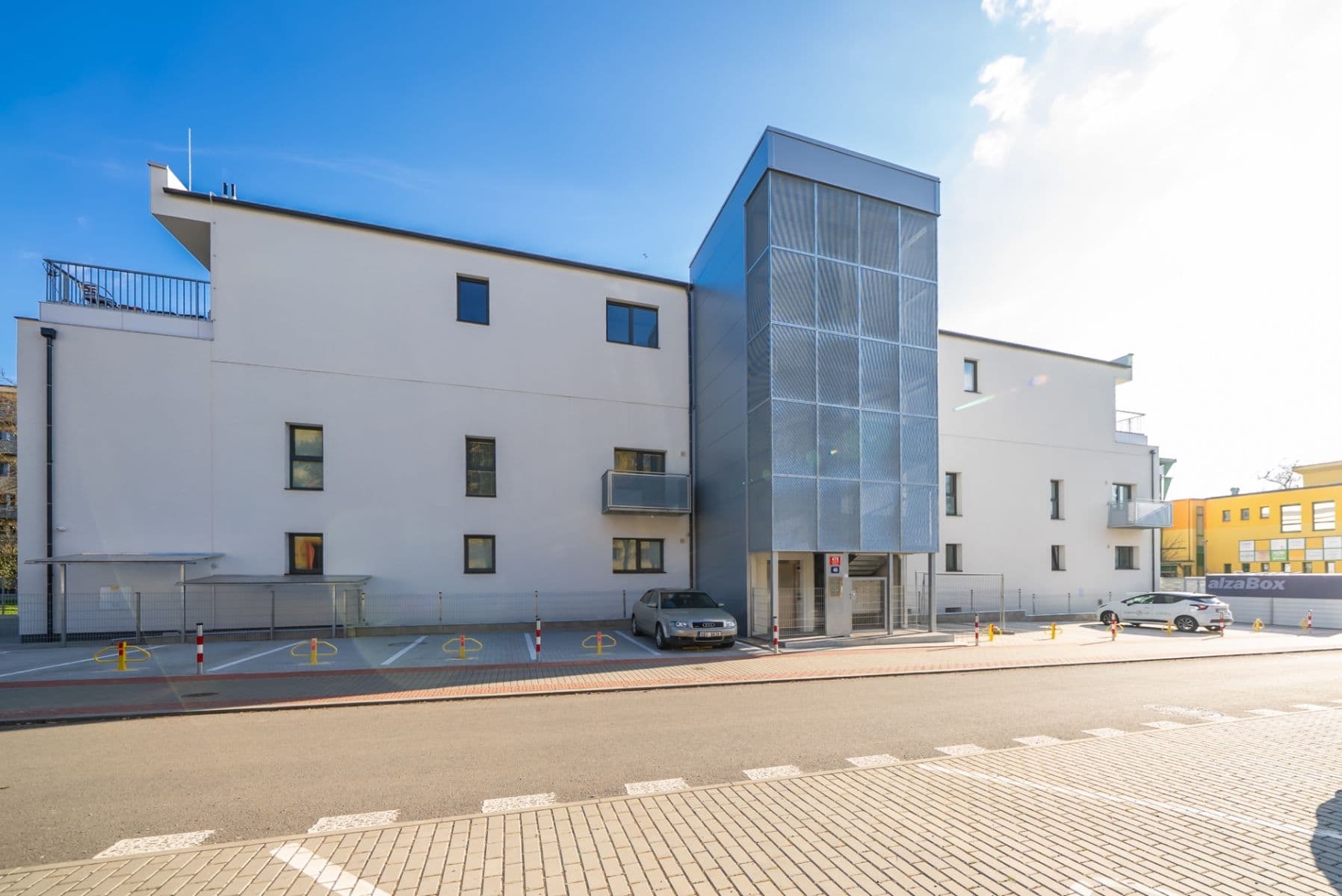 Prenájom bytu 1-izbový 34 m², Mochovská, Praha, Praha Prenájom bytu 1-izbový 34 m², Mochovská, Praha, Praha