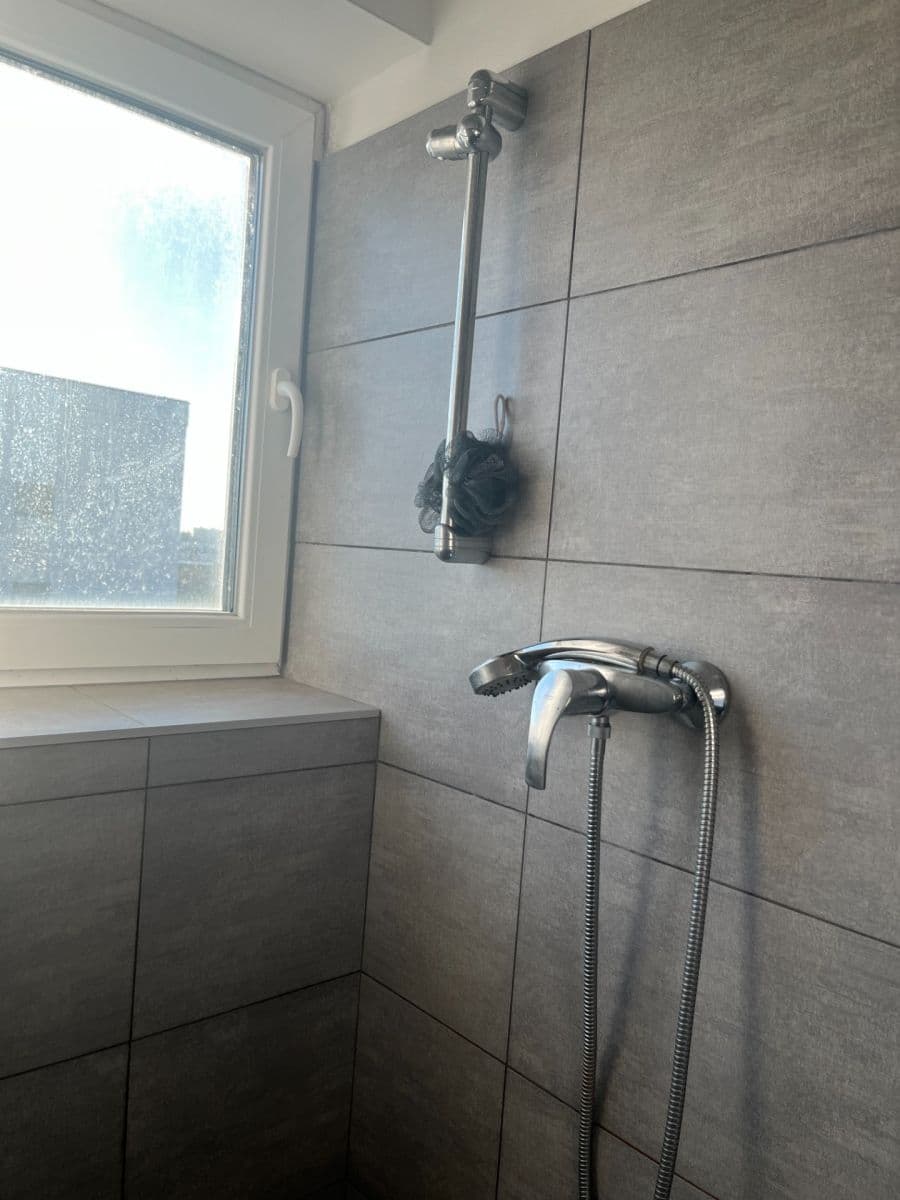 Prenájom bytu 1-izbový 45 m², U Uhříněveské obory, Praha, Praha Prenájom bytu 1-izbový 45 m², U Uhříněveské obory, Praha, Praha