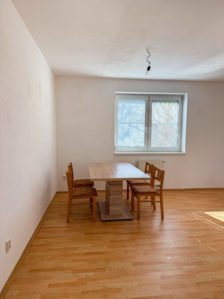 Predaj bytu 2-izbový 64 m², Dlouhá, Tišnov, Jihomoravský kraj Predaj bytu 2-izbový 64 m², Dlouhá, Tišnov, Jihomoravský kraj