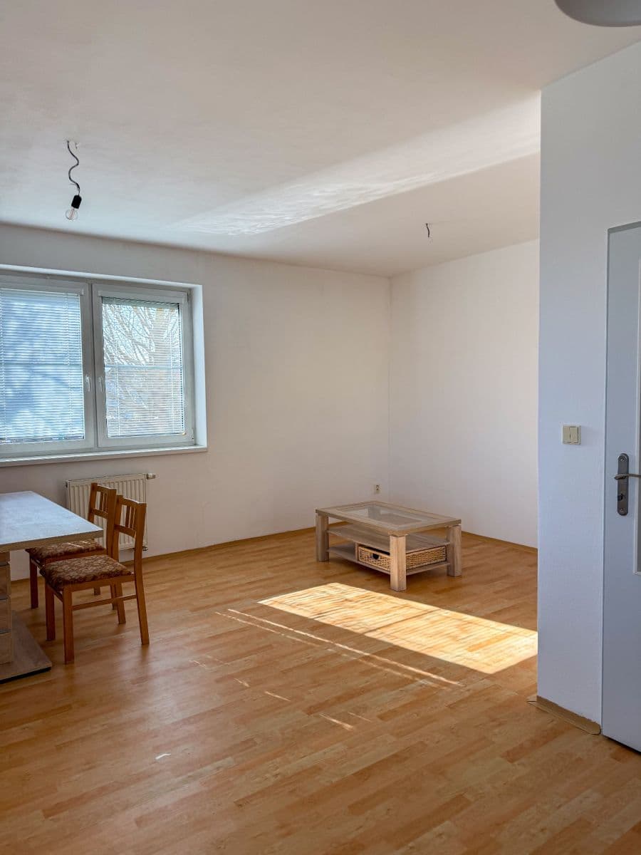 Predaj bytu 2-izbový 64 m², Dlouhá, Tišnov, Jihomoravský kraj Predaj bytu 2-izbový 64 m², Dlouhá, Tišnov, Jihomoravský kraj