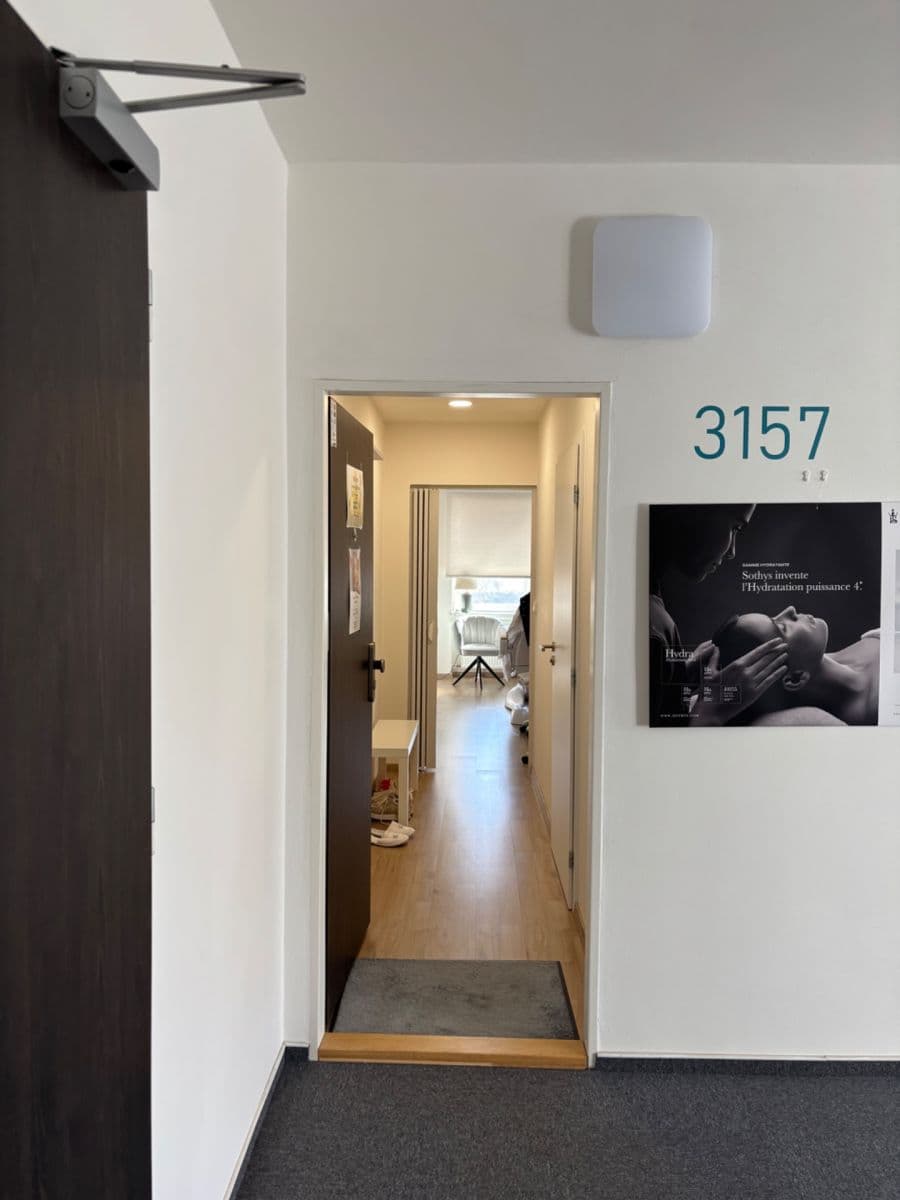 Prenájom nebytového priestoru 25 m², Peroutkova, Praha, Praha Prenájom nebytového priestoru 25 m², Peroutkova, Praha, Praha