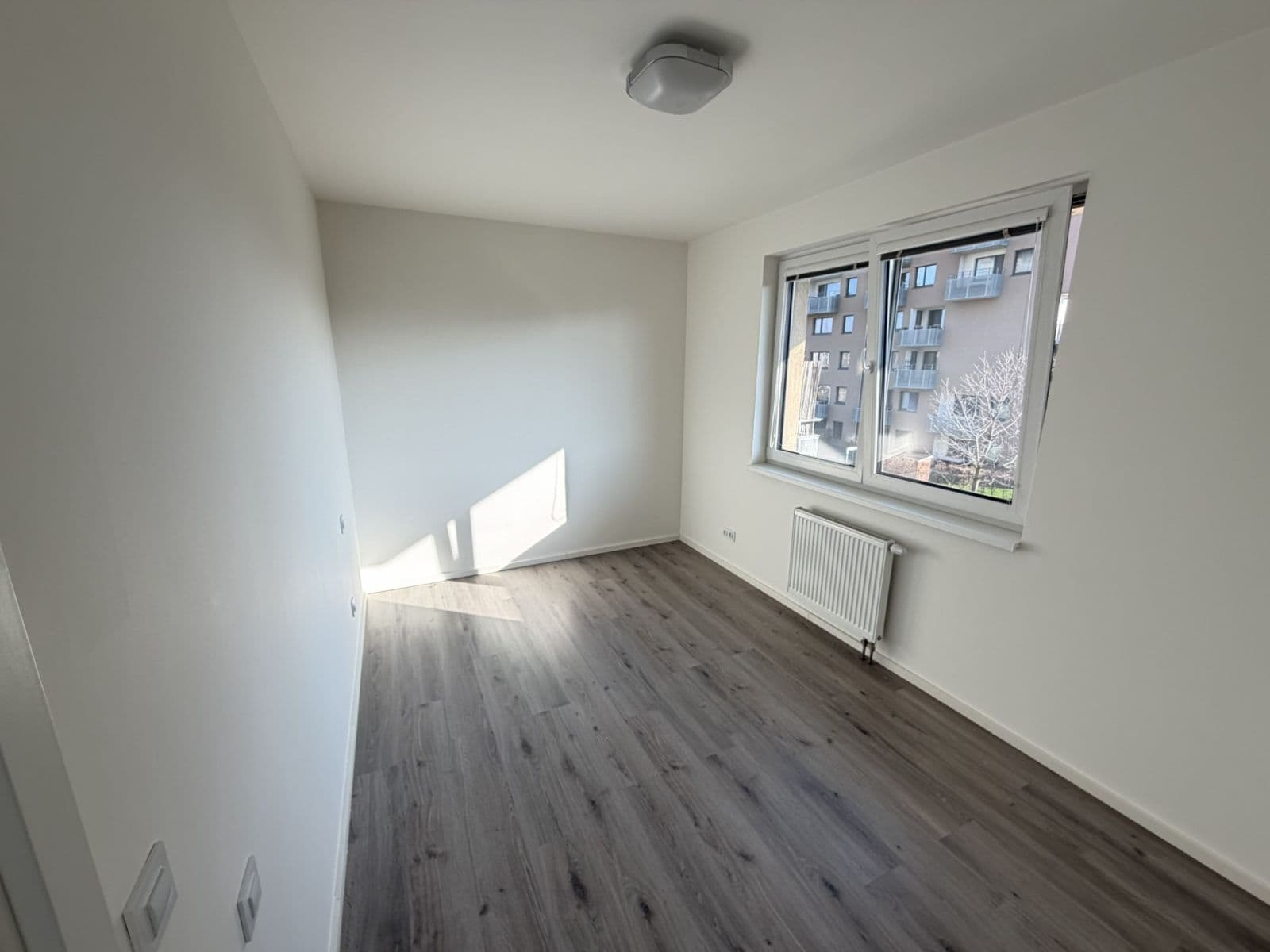Prenájom bytu 3-izbový 84 m², Zvěřinova, Praha, Praha Prenájom bytu 3-izbový 84 m², Zvěřinova, Praha, Praha