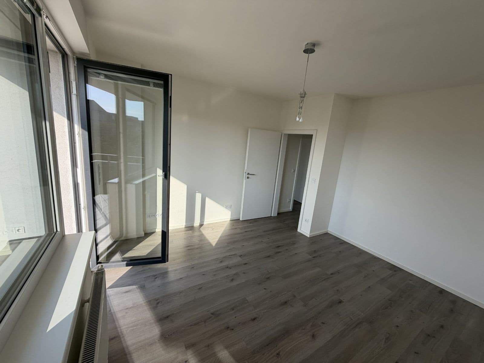 Prenájom bytu 3-izbový 84 m², Zvěřinova, Praha, Praha Prenájom bytu 3-izbový 84 m², Zvěřinova, Praha, Praha