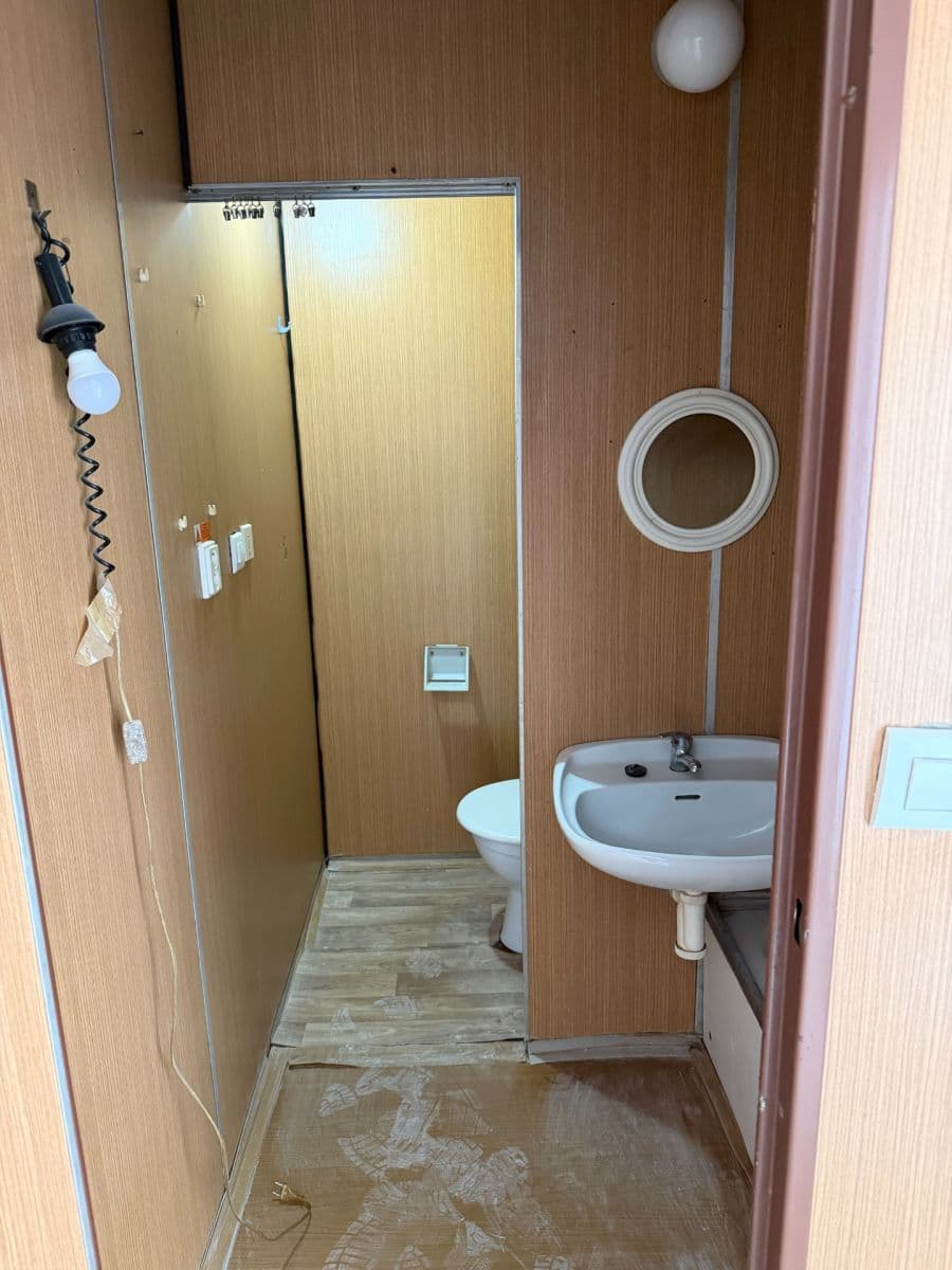 Predaj bytu 1-izbový 47 m², Žežická, Ústí nad Labem, Ústecký kraj Predaj bytu 1-izbový 47 m², Žežická, Ústí nad Labem, Ústecký kraj