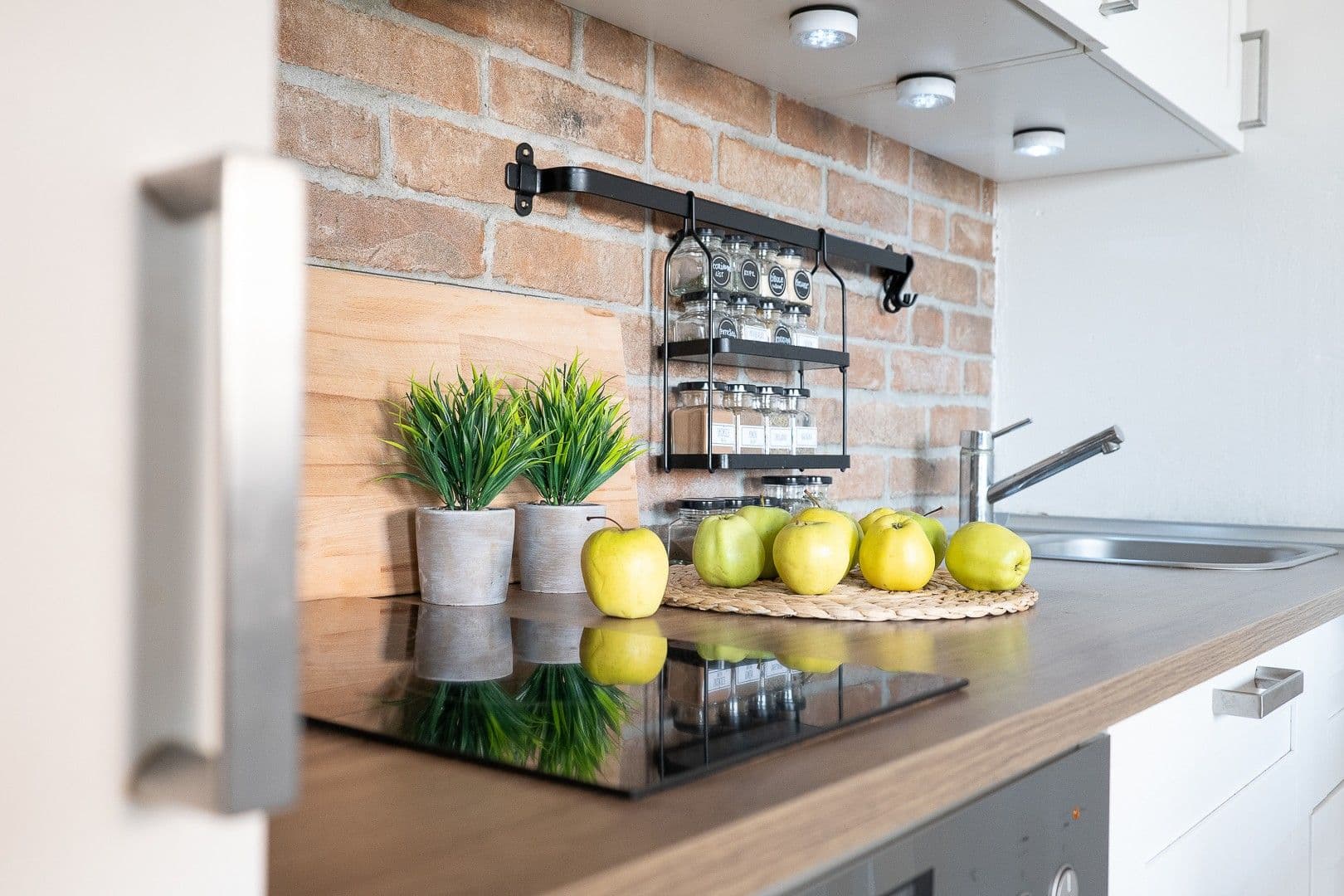 Predaj bytu 1-izbový 37 m², Roztocká, Úholičky, Středočeský kraj Predaj bytu 1-izbový 37 m², Roztocká, Úholičky, Středočeský kraj