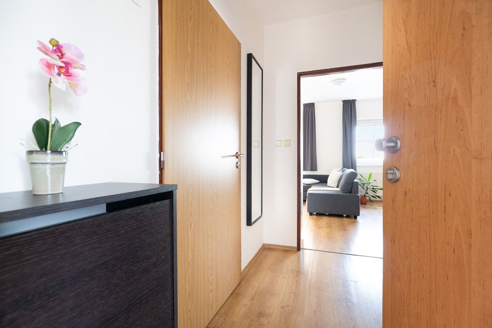 Predaj bytu 1-izbový 37 m², Roztocká, Úholičky, Středočeský kraj Predaj bytu 1-izbový 37 m², Roztocká, Úholičky, Středočeský kraj