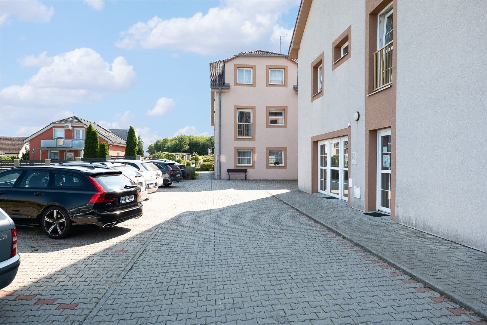 Predaj bytu 1-izbový 37 m², Roztocká, Úholičky, Středočeský kraj Predaj bytu 1-izbový 37 m², Roztocká, Úholičky, Středočeský kraj