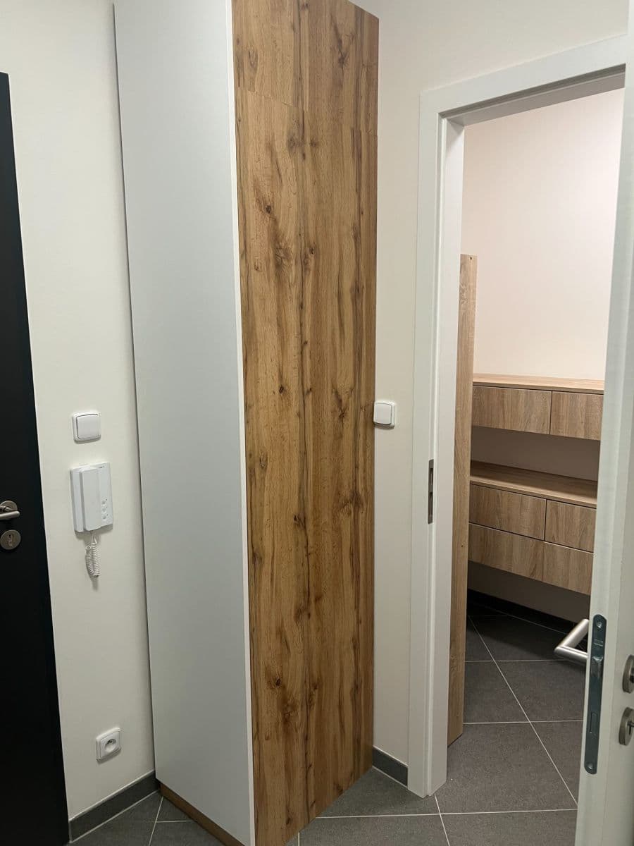 Prenájom bytu 2-izbový 51 m², Gollové, Praha, Praha Prenájom bytu 2-izbový 51 m², Gollové, Praha, Praha