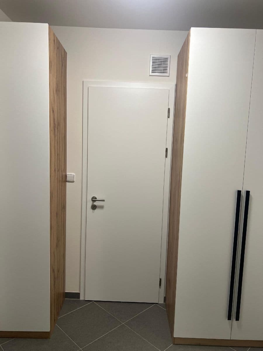 Prenájom bytu 2-izbový 51 m², Gollové, Praha, Praha Prenájom bytu 2-izbový 51 m², Gollové, Praha, Praha