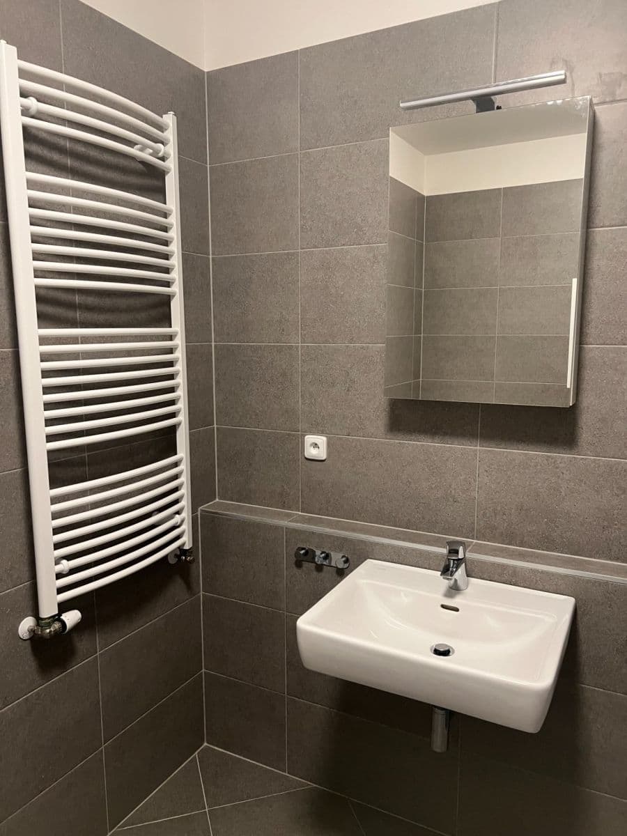 Prenájom bytu 2-izbový 51 m², Gollové, Praha, Praha Prenájom bytu 2-izbový 51 m², Gollové, Praha, Praha