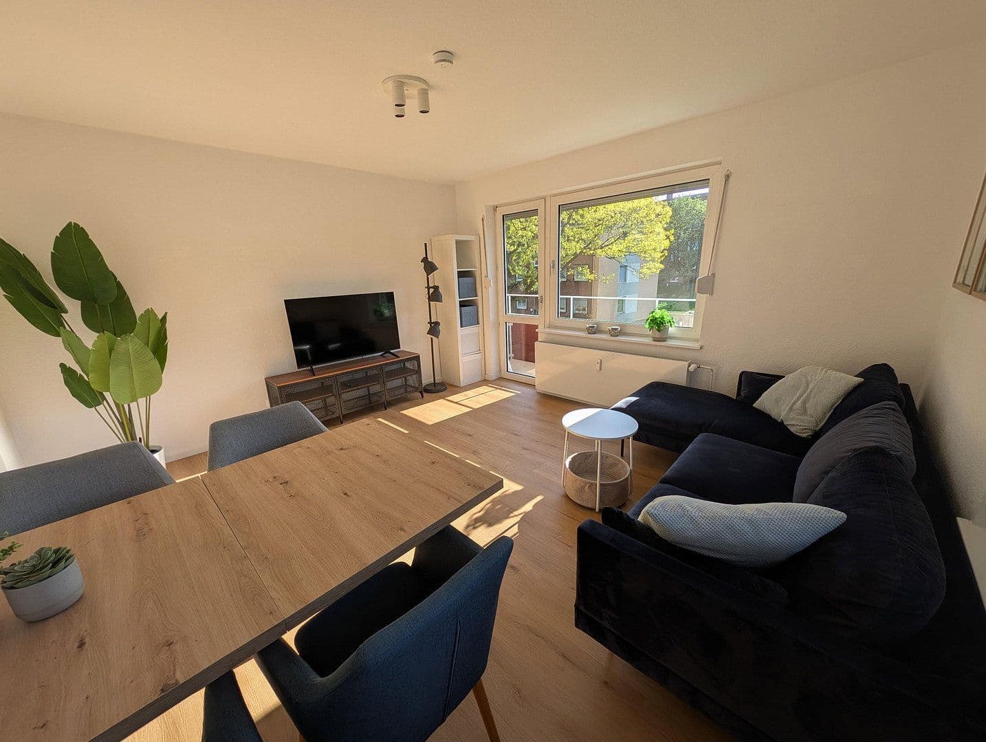 Prenájom bytu 3-izbový 60 m², Gerhart Hauptmann Straße 56, Salzgitter Thiede, Dolné Sasko Prenájom bytu 3-izbový 60 m², Gerhart Hauptmann Straße 56, Salzgitter Thiede, Dolné Sasko