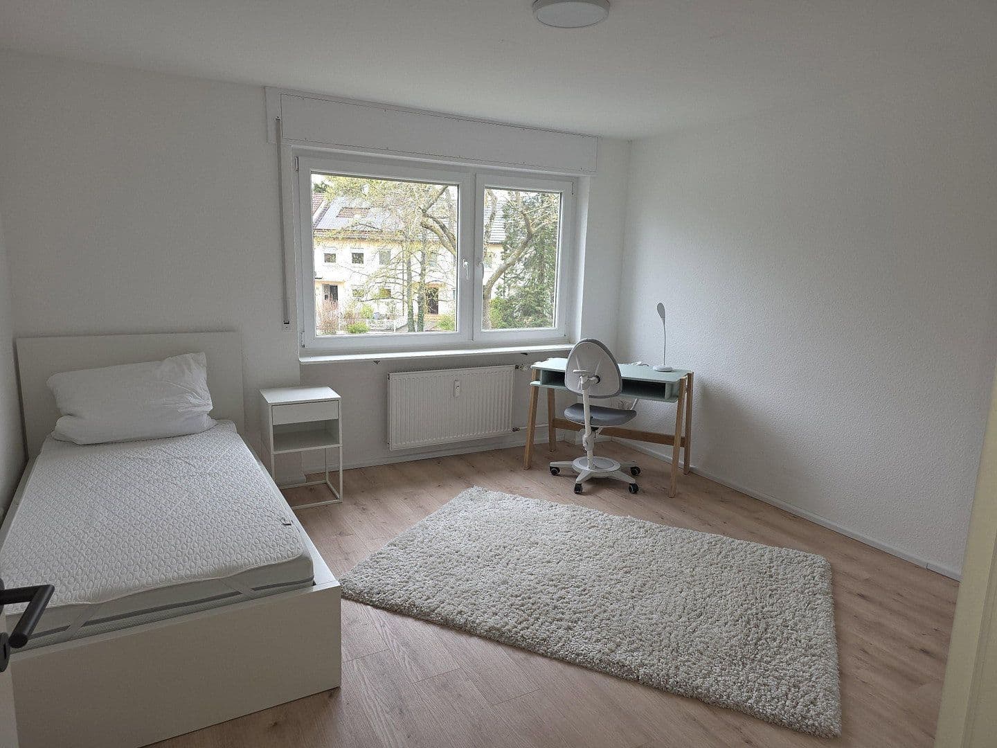 Prenájom bytu 15 m², Kußmaulstraße 62, Karlsruhe, Bádensko-Wurttembersko Prenájom bytu 15 m², Kußmaulstraße 62, Karlsruhe, Bádensko-Wurttembersko