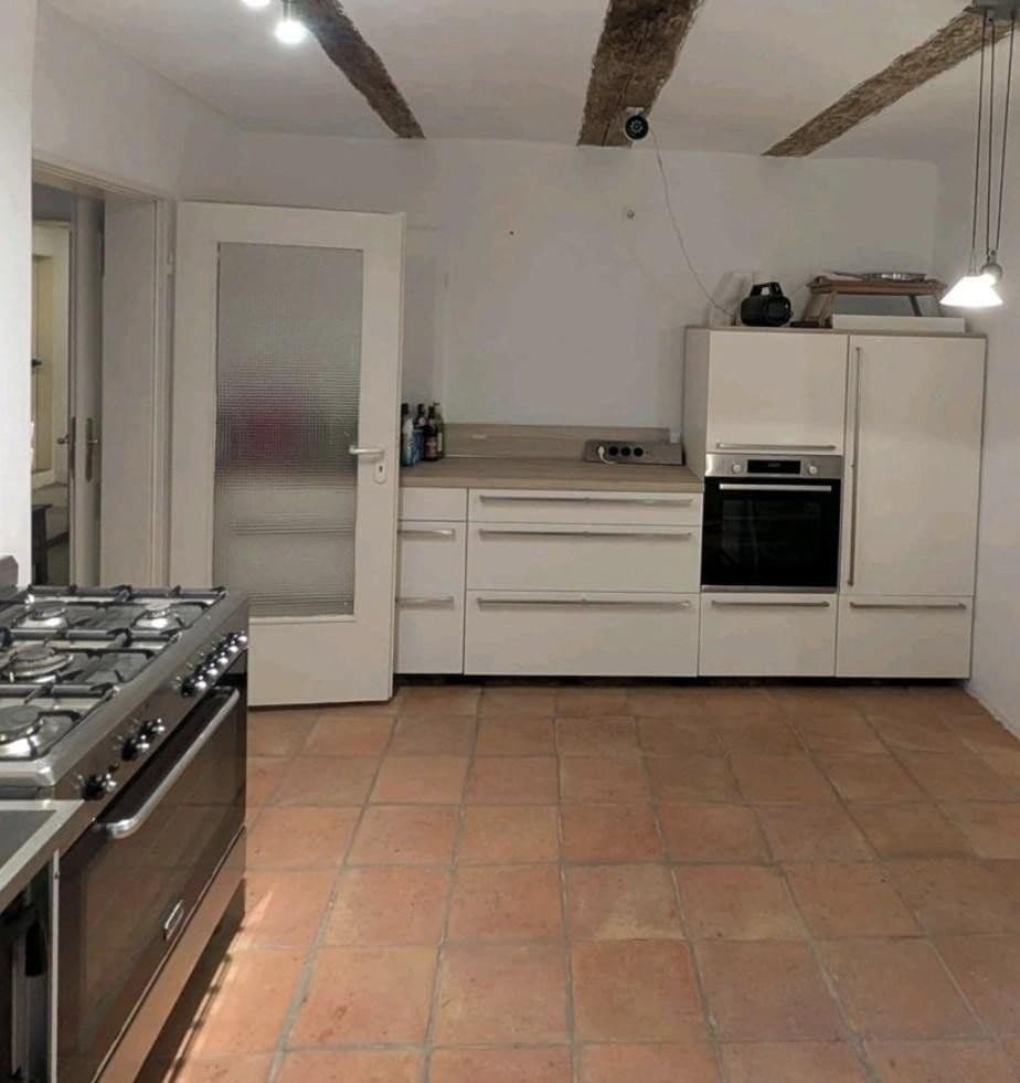 Predaj domu 180 m², pozemek 4.000 m², Wilhermsdorf, Bavorsko Predaj domu 180 m², pozemek 4.000 m², Wilhermsdorf, Bavorsko