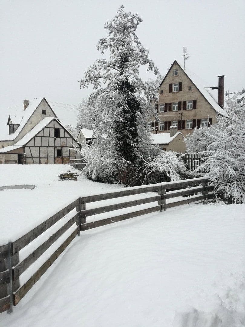 Predaj domu 180 m², pozemek 4.000 m², Wilhermsdorf, Bavorsko Predaj domu 180 m², pozemek 4.000 m², Wilhermsdorf, Bavorsko