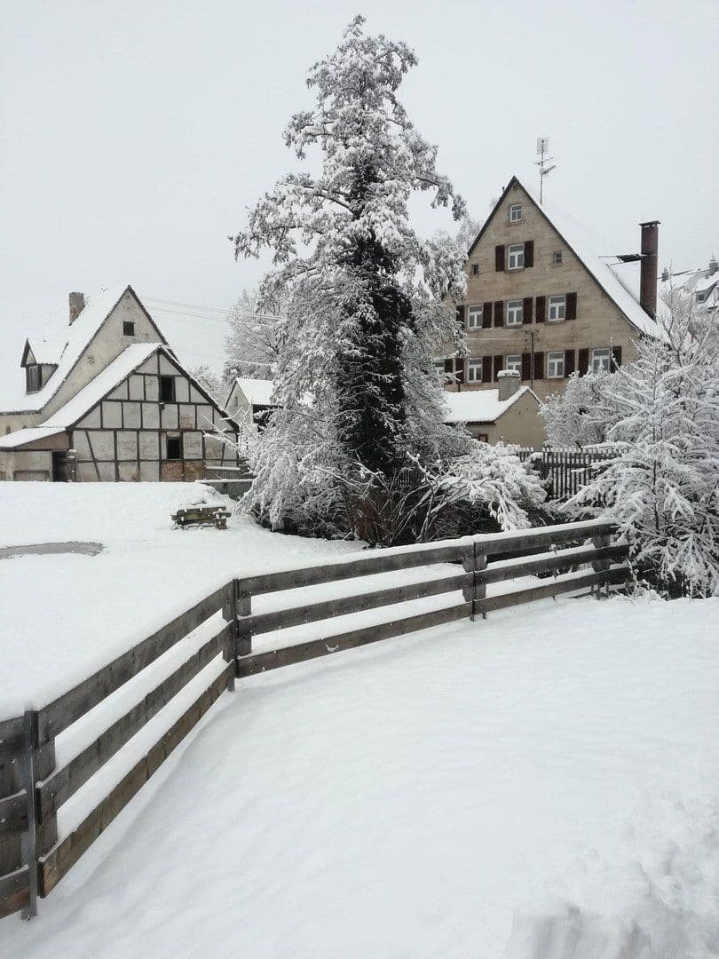 Predaj domu 180 m², pozemek 4.000 m², Wilhermsdorf, Bavorsko Predaj domu 180 m², pozemek 4.000 m², Wilhermsdorf, Bavorsko