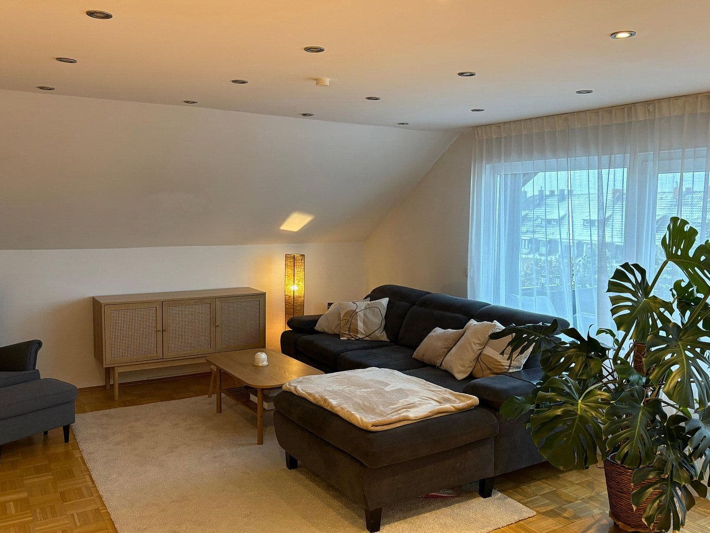 Prenájom bytu 3-izbový 100 m², Kapellenstr. 4, Hagen, Severné Porýnie - Westfálsko Prenájom bytu 3-izbový 100 m², Kapellenstr. 4, Hagen, Severné Porýnie - Westfálsko