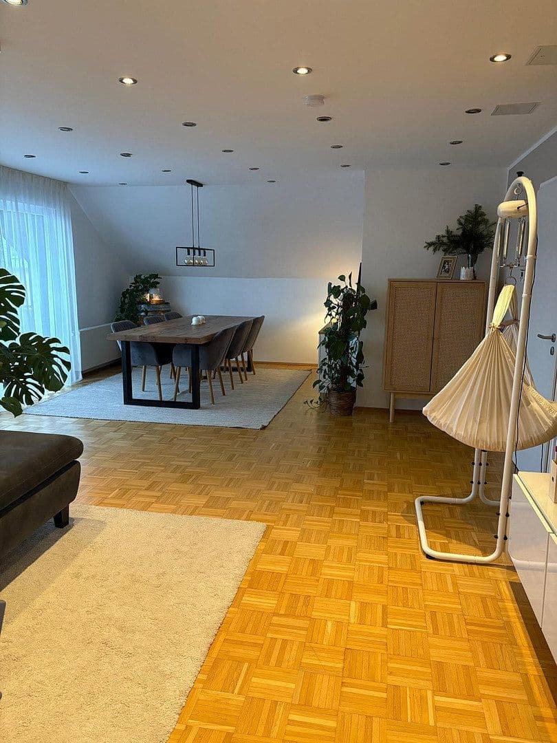 Prenájom bytu 3-izbový 100 m², Kapellenstr. 4, Hagen, Severné Porýnie - Westfálsko Prenájom bytu 3-izbový 100 m², Kapellenstr. 4, Hagen, Severné Porýnie - Westfálsko