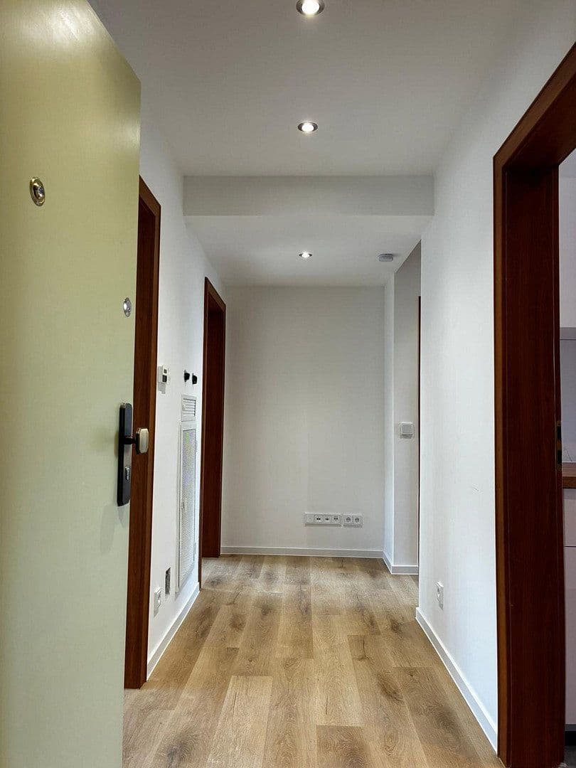 Prenájom bytu 3-izbový 67 m², Hannover, Dolné Sasko Prenájom bytu 3-izbový 67 m², Hannover, Dolné Sasko