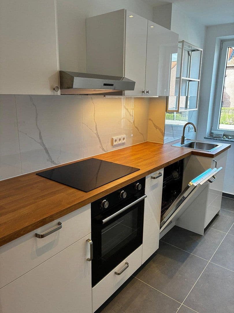 Prenájom bytu 3-izbový 67 m², Hannover, Dolné Sasko Prenájom bytu 3-izbový 67 m², Hannover, Dolné Sasko