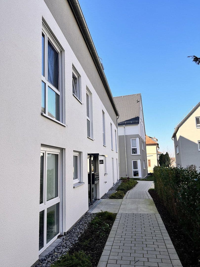 Prenájom bytu 3-izbový 86 m², Heilbronn, Bádensko-Wurttembersko Prenájom bytu 3-izbový 86 m², Heilbronn, Bádensko-Wurttembersko