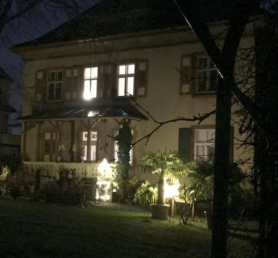 Predaj domu 300 m², pozemek 1.891 m², Lauchringen, Bádensko-Wurttembersko Predaj domu 300 m², pozemek 1.891 m², Lauchringen, Bádensko-Wurttembersko