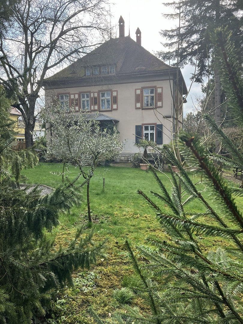 Predaj domu 300 m², pozemek 1.891 m², Lauchringen, Bádensko-Wurttembersko Predaj domu 300 m², pozemek 1.891 m², Lauchringen, Bádensko-Wurttembersko