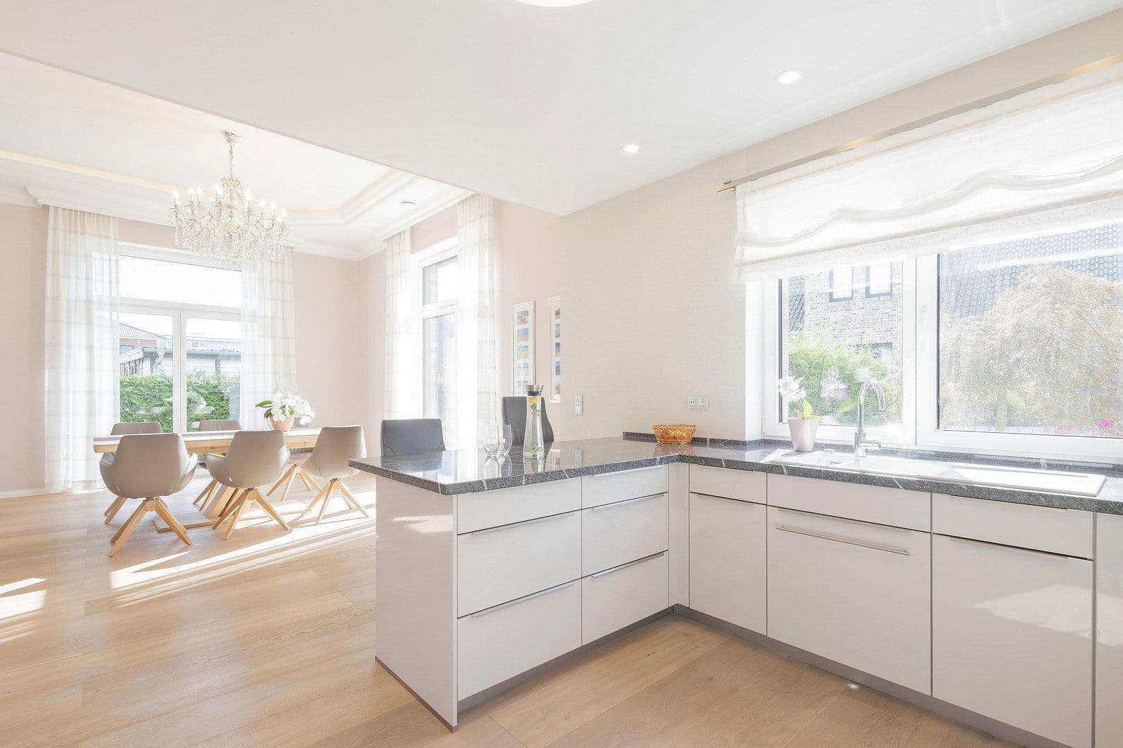 Predaj domu 239 m², pozemek 633 m², Laboe, Šlezvicko-Holštajnsko Predaj domu 239 m², pozemek 633 m², Laboe, Šlezvicko-Holštajnsko