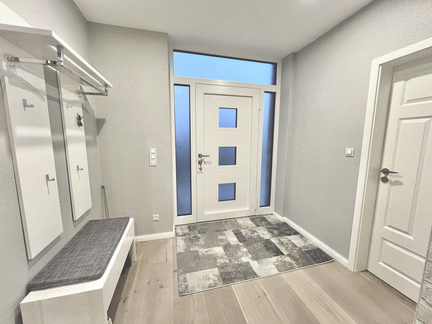 Predaj domu 239 m², pozemek 633 m², Laboe, Šlezvicko-Holštajnsko Predaj domu 239 m², pozemek 633 m², Laboe, Šlezvicko-Holštajnsko