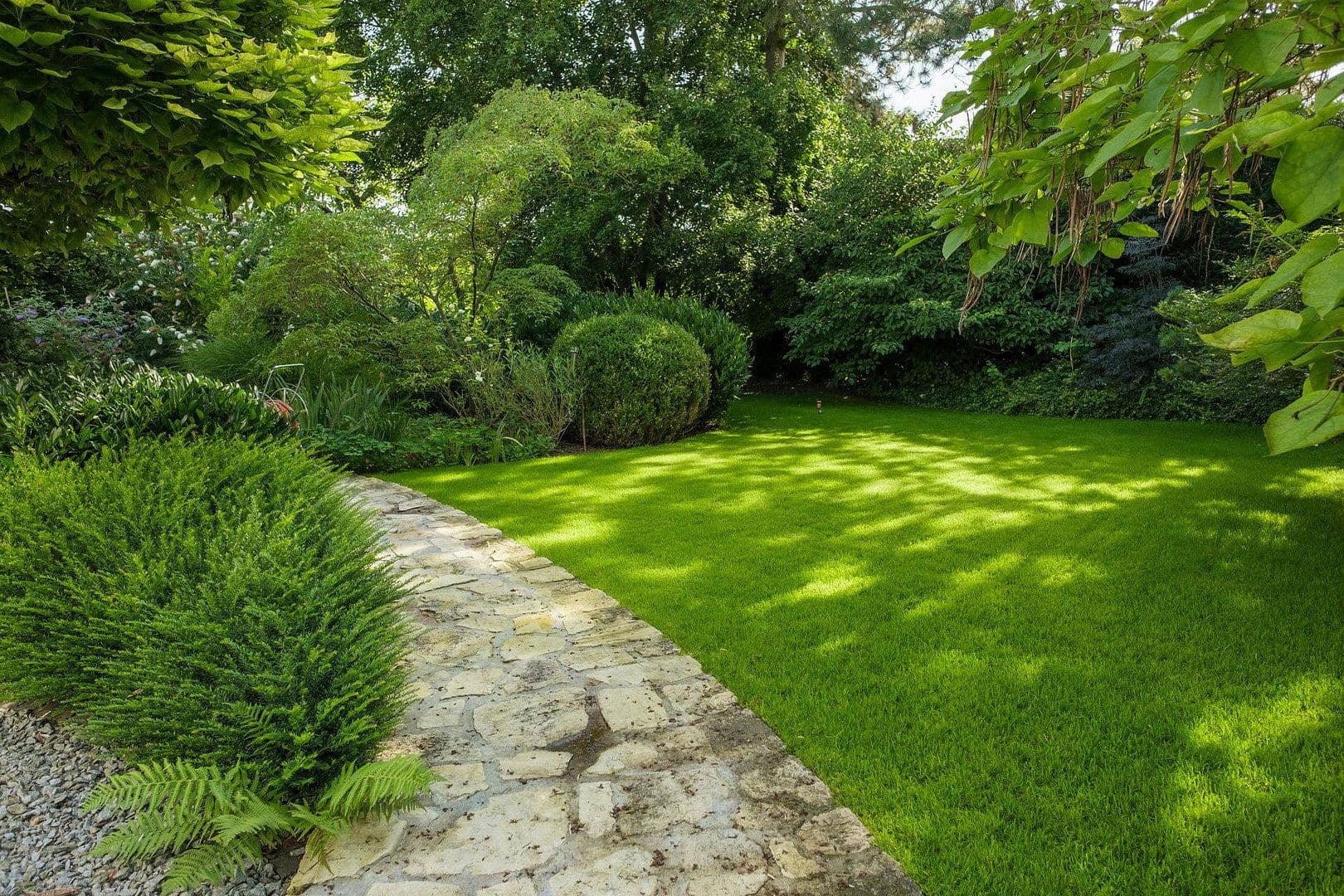 Predaj domu 228 m², pozemek 1.435 m², Ingelheim am Rhein, Porýnie-Falcko Predaj domu 228 m², pozemek 1.435 m², Ingelheim am Rhein, Porýnie-Falcko