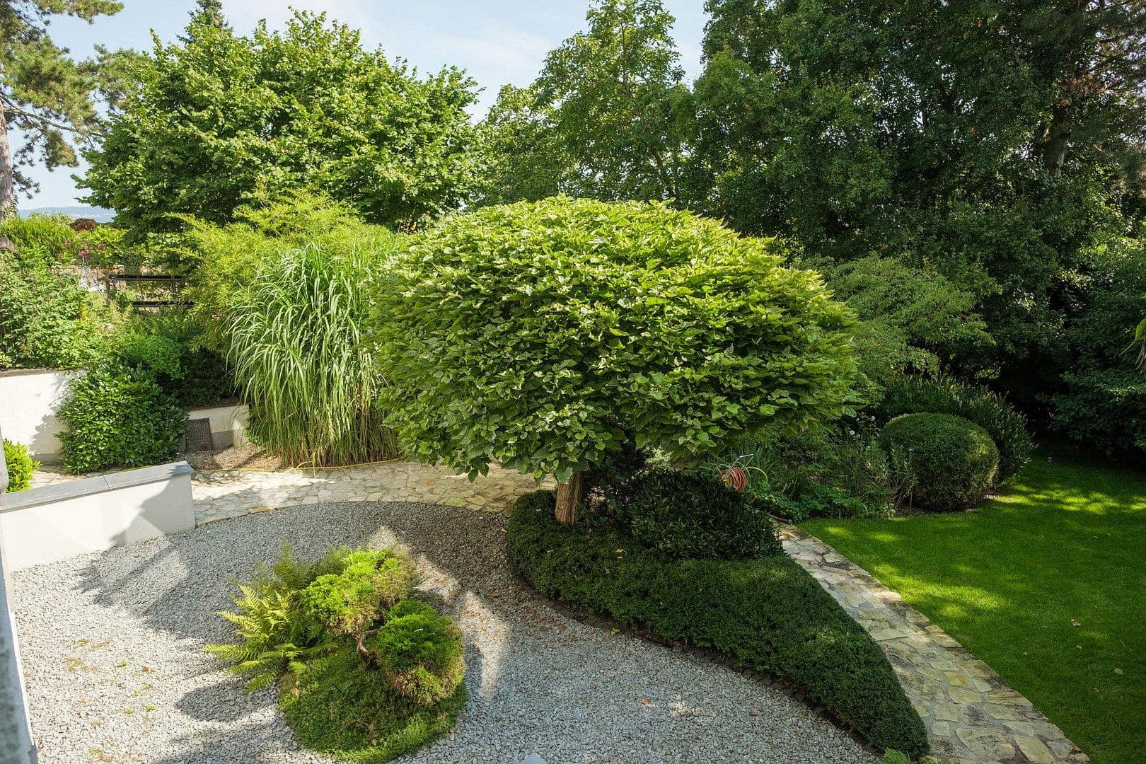 Predaj domu 228 m², pozemek 1.435 m², Ingelheim am Rhein, Porýnie-Falcko Predaj domu 228 m², pozemek 1.435 m², Ingelheim am Rhein, Porýnie-Falcko