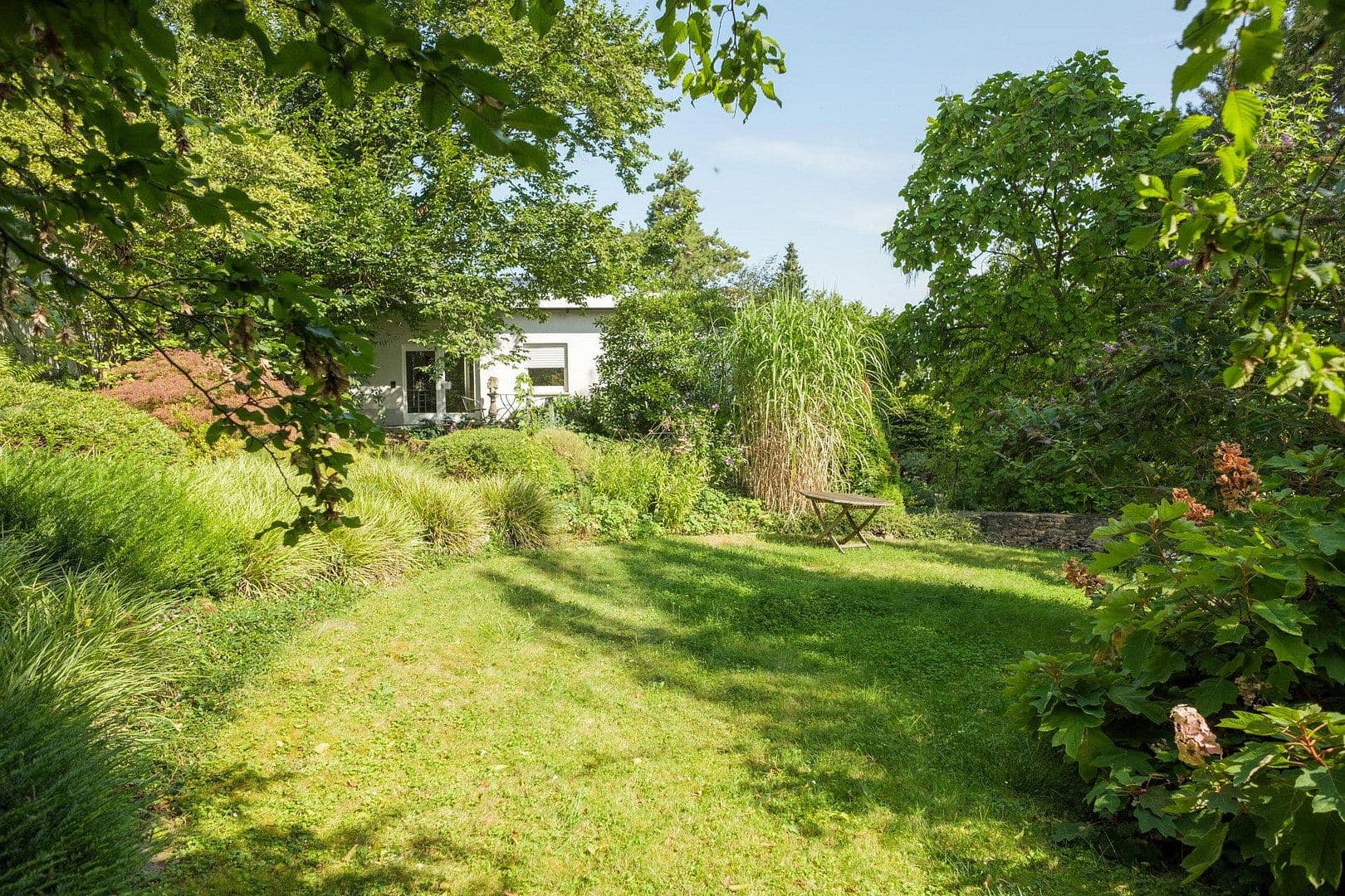 Predaj domu 228 m², pozemek 1.435 m², Ingelheim am Rhein, Porýnie-Falcko Predaj domu 228 m², pozemek 1.435 m², Ingelheim am Rhein, Porýnie-Falcko