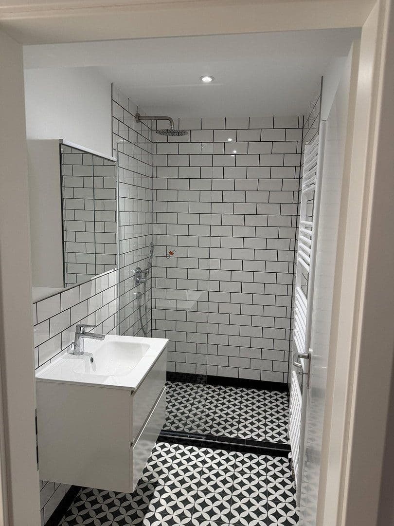 Prenájom bytu 3-izbový 73 m², Bussenstraße 58, Stuttgart, Bádensko-Wurttembersko Prenájom bytu 3-izbový 73 m², Bussenstraße 58, Stuttgart, Bádensko-Wurttembersko